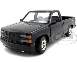 1992 Chevrolet 454 SS Pickup Truck Black 1/24 Diecast Model Car by Motormax