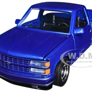 1992 Chevrolet 454 SS Pickup Truck Blue Metallic 1/24 Diecast Model Car by Motormax