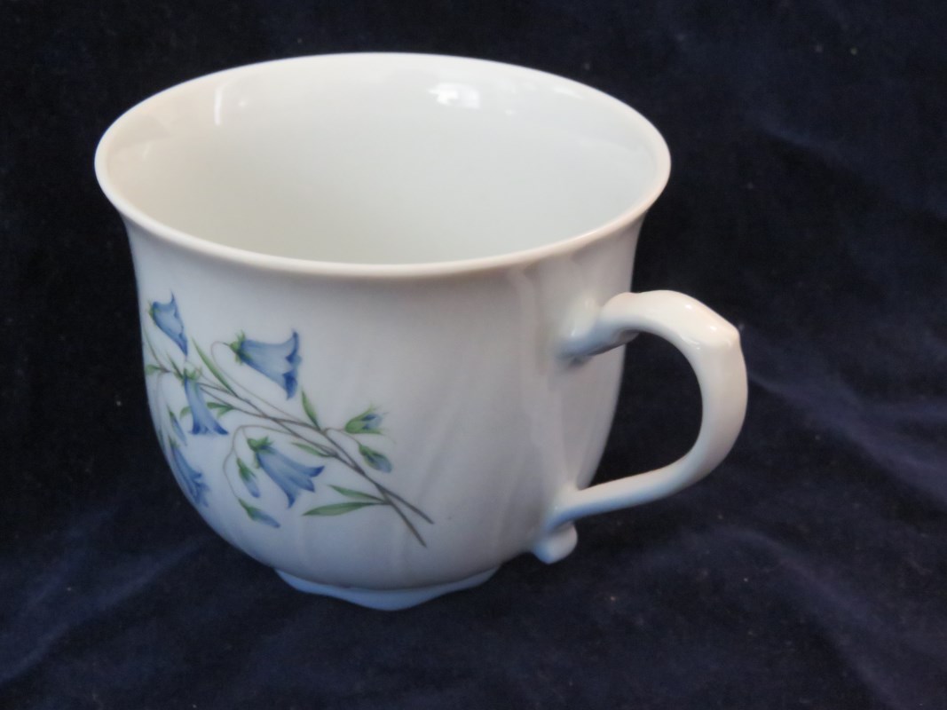 vintage dinnerware at Third Vintage